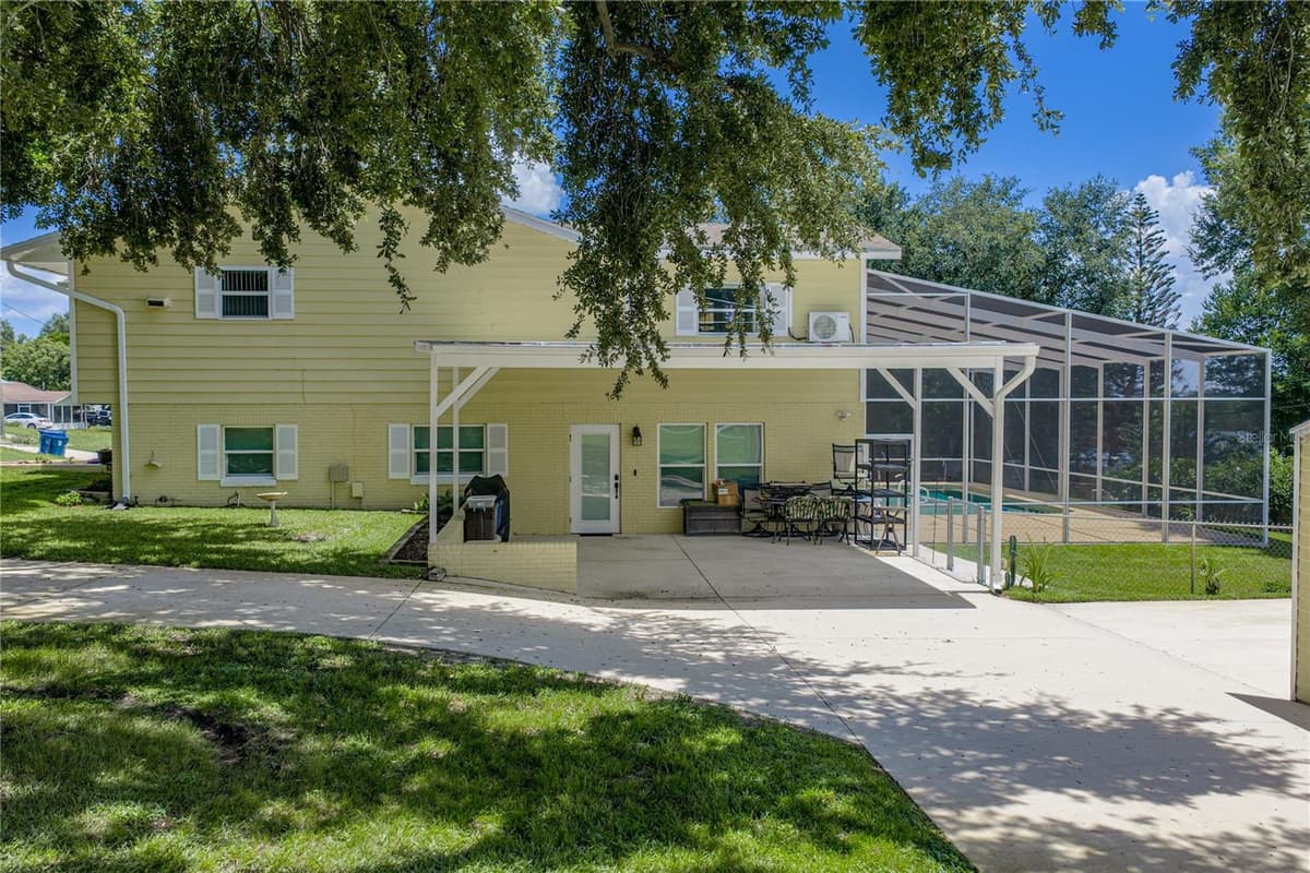 1018 TOWER LANE — photo 72 of 80