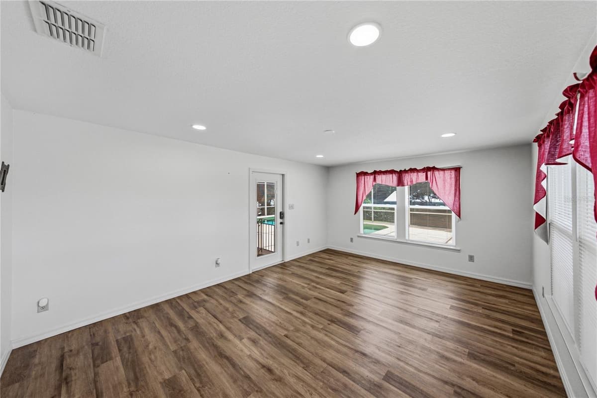 1018 TOWER LANE — photo 67 of 80