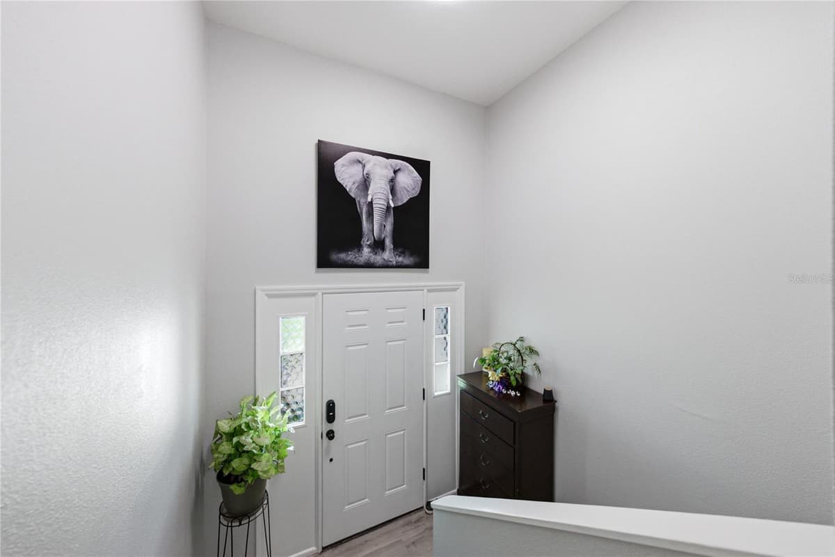 1018 TOWER LANE — photo 9 of 80
