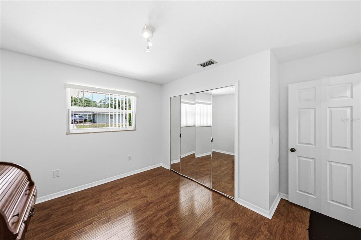 1018 TOWER LANE — photo 28 of 80