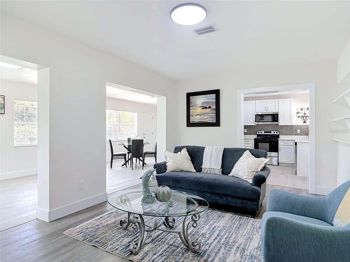 303 LAKE GERTIE ROAD — photo 8 of 35