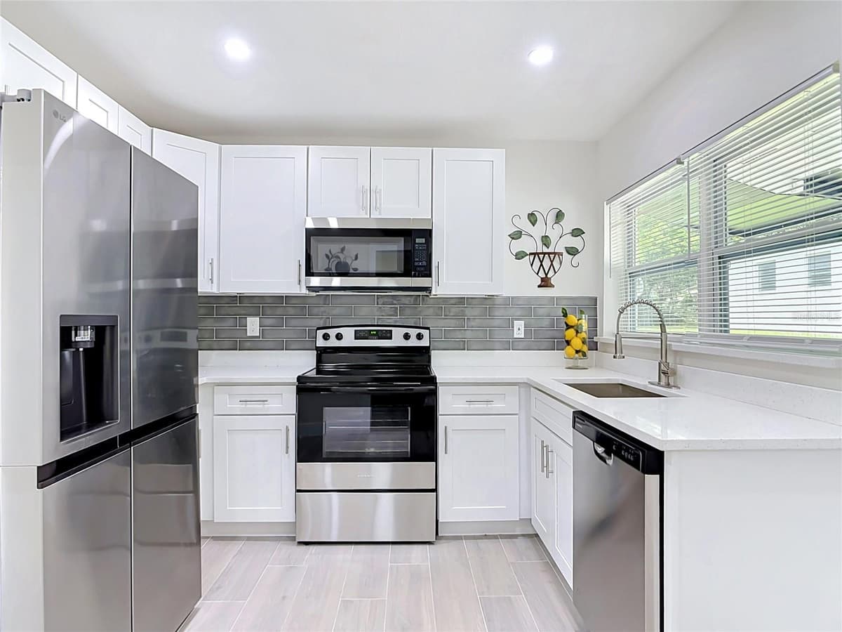 303 LAKE GERTIE ROAD — photo 14 of 35