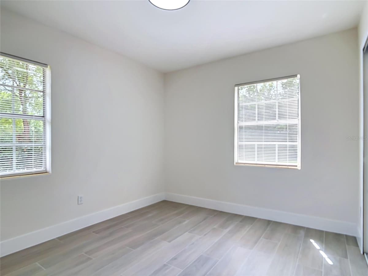 303 LAKE GERTIE ROAD — photo 24 of 35