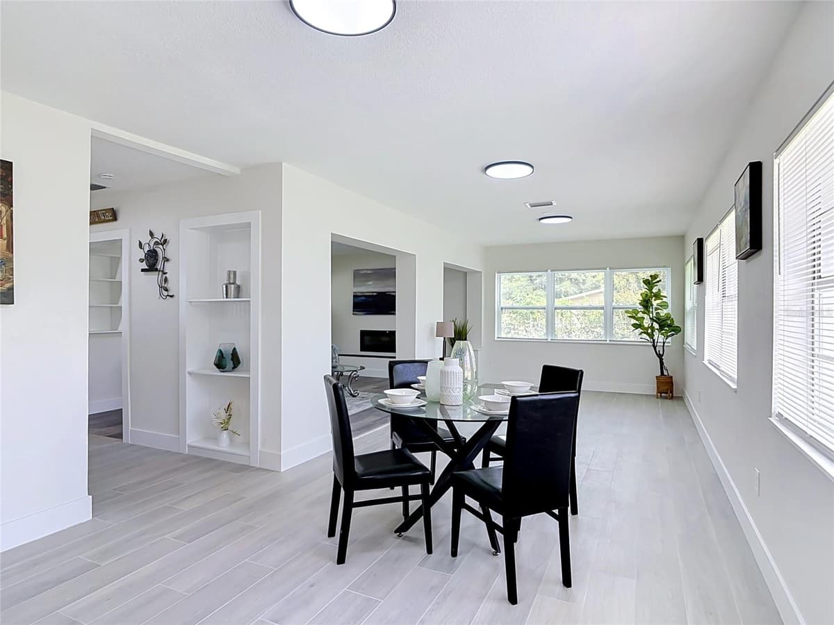 303 LAKE GERTIE ROAD — photo 6 of 35