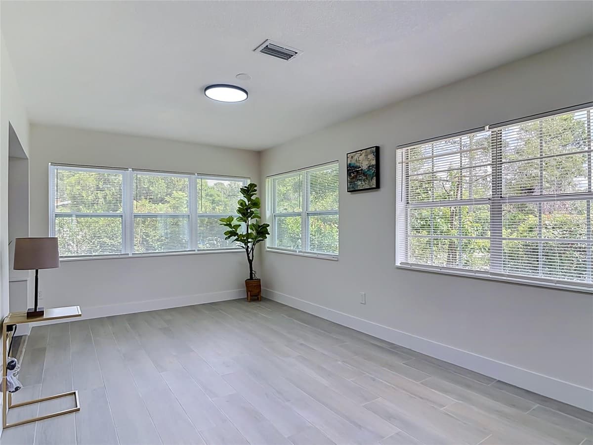 303 LAKE GERTIE ROAD — photo 13 of 35