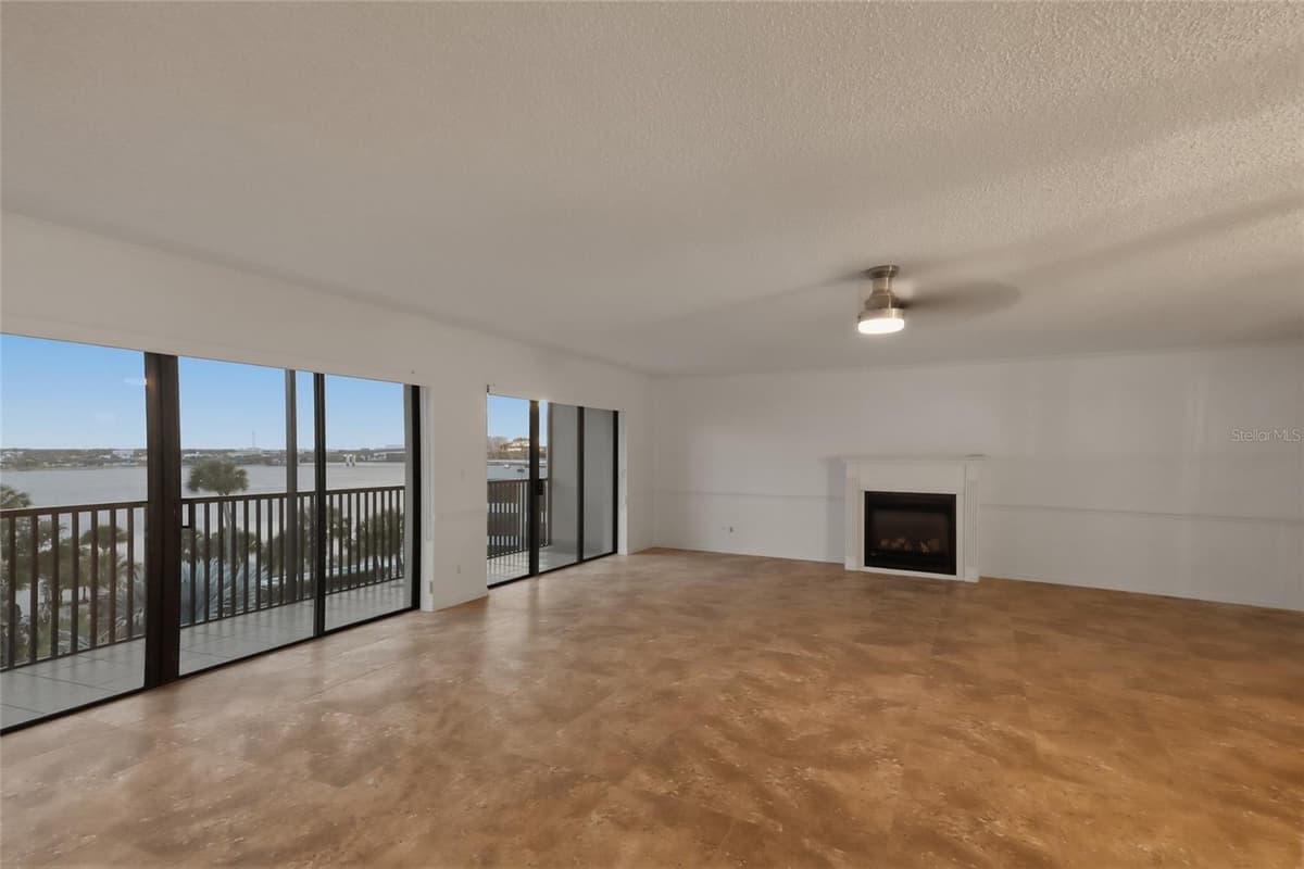 944 PENINSULA DRIVE — photo 11 of 39