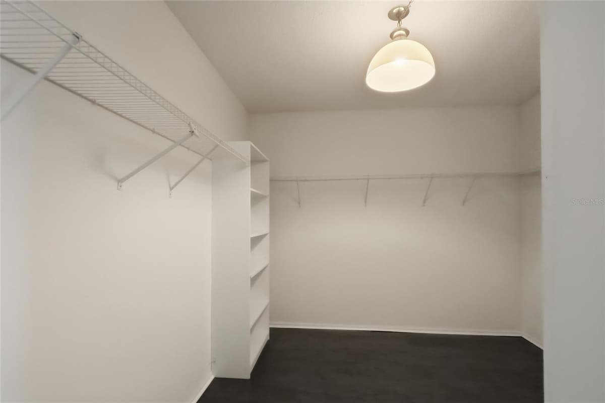 944 PENINSULA DRIVE — photo 16 of 39
