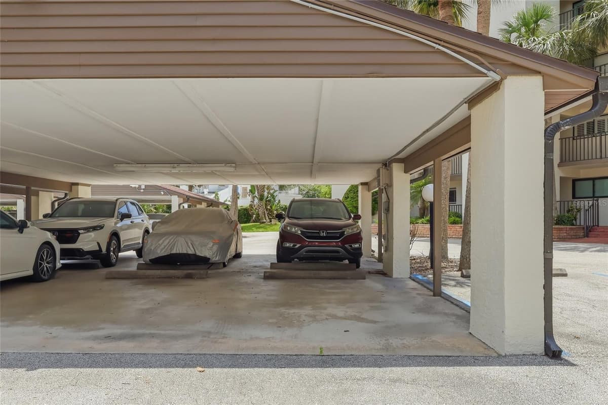 944 PENINSULA DRIVE — photo 7 of 39