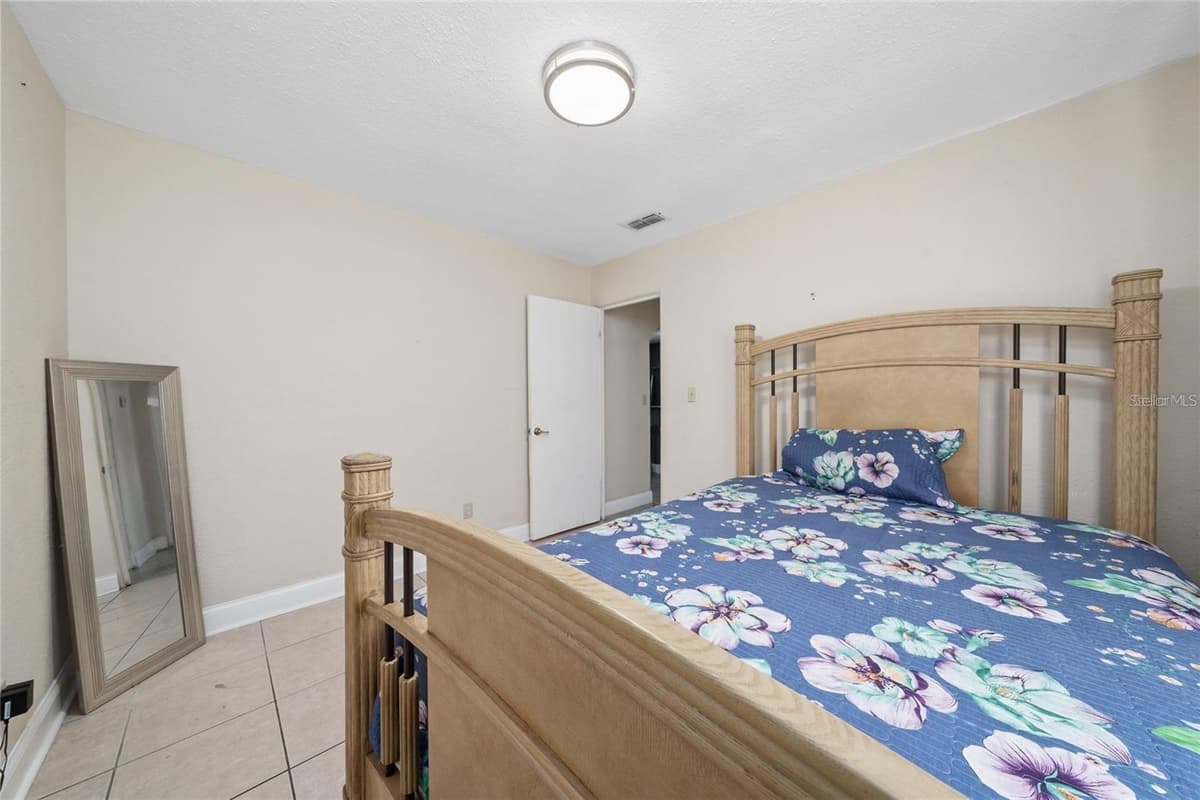 713 22ND STREET — photo 10 of 21