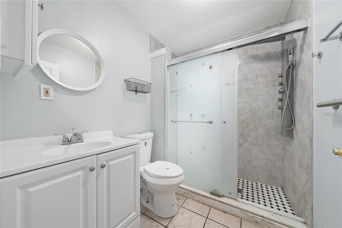713 22ND STREET — photo 13 of 21