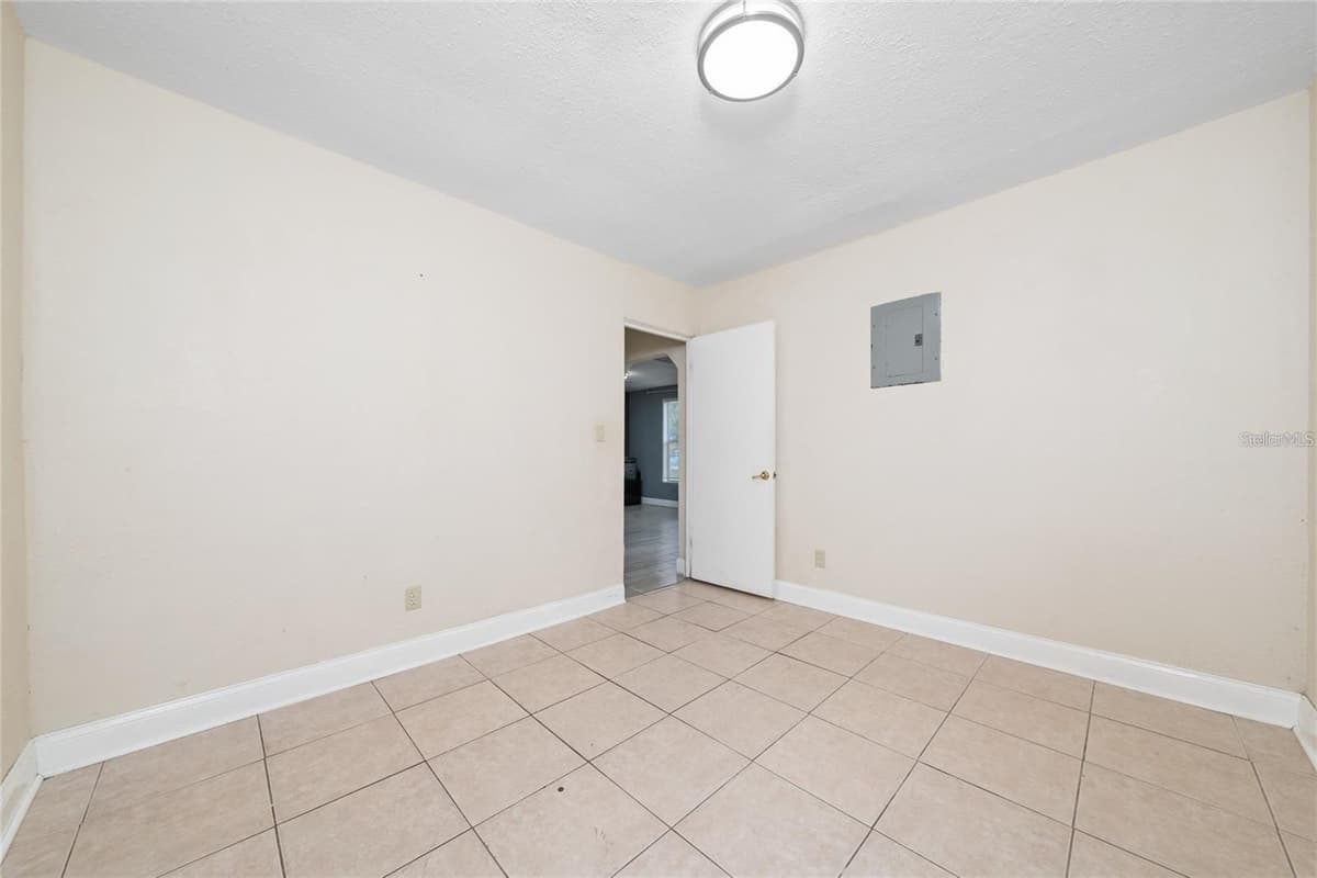 713 22ND STREET — photo 15 of 21