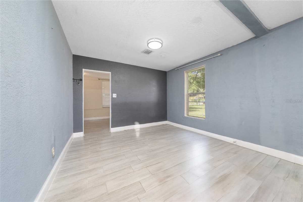 713 22ND STREET — photo 11 of 21