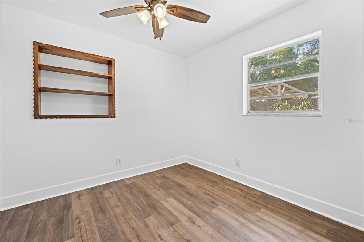 6928 WEST SHORE BOULEVARD — photo 26 of 49