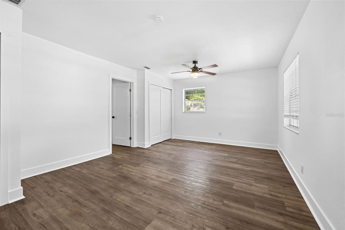 6928 WEST SHORE BOULEVARD — photo 25 of 49