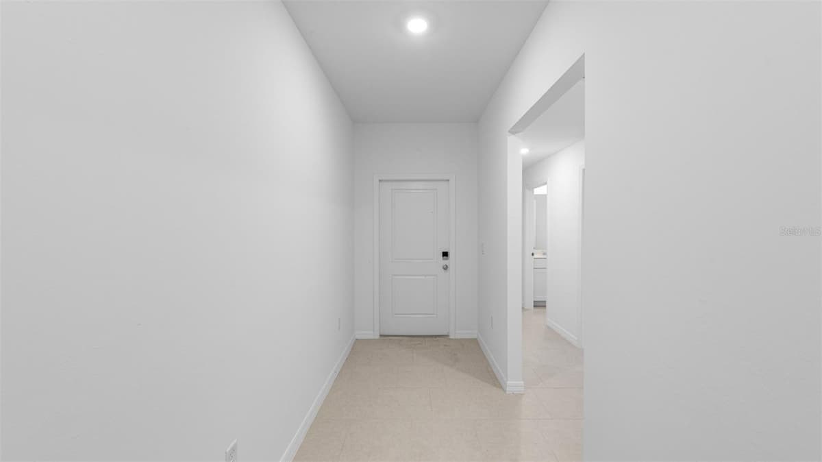 1302 ARROW STREET — photo 3 of 26