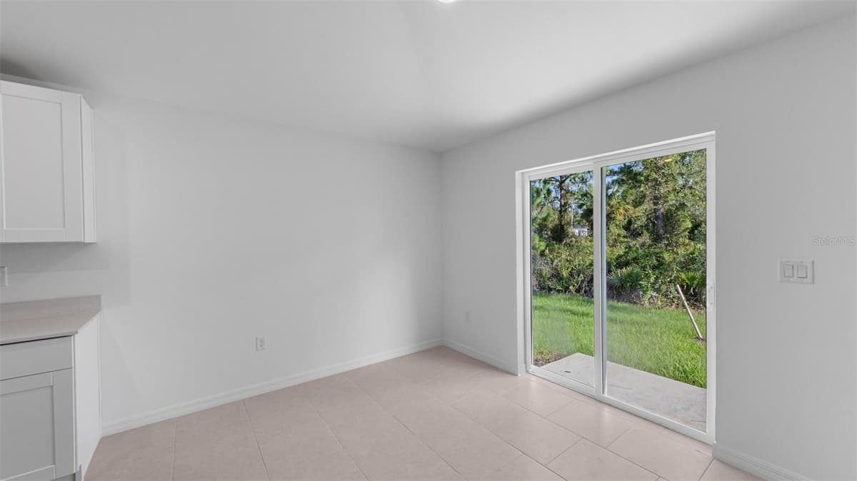 1302 ARROW STREET — photo 16 of 26