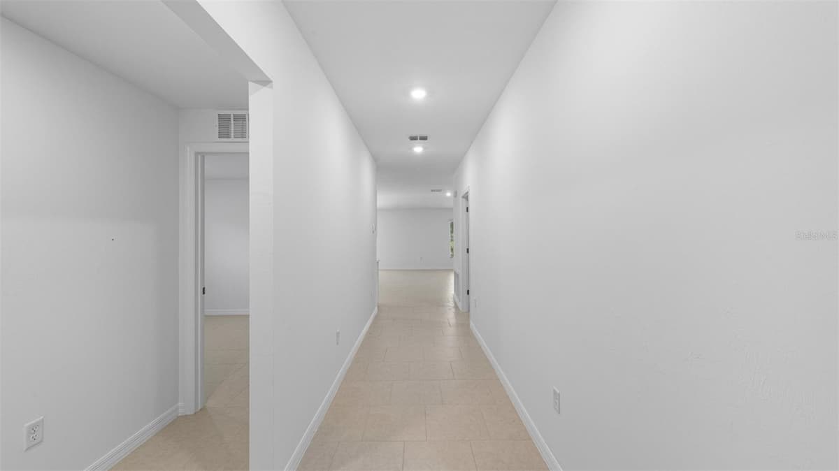 1302 ARROW STREET — photo 2 of 26