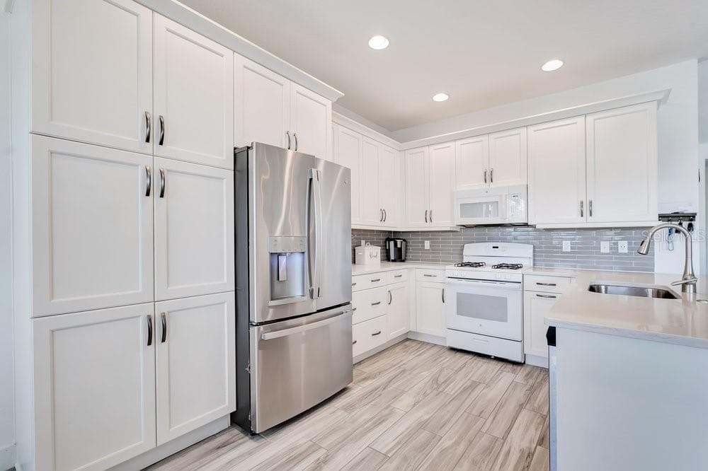 1314 EGGLESTON DRIVE — photo 10 of 37