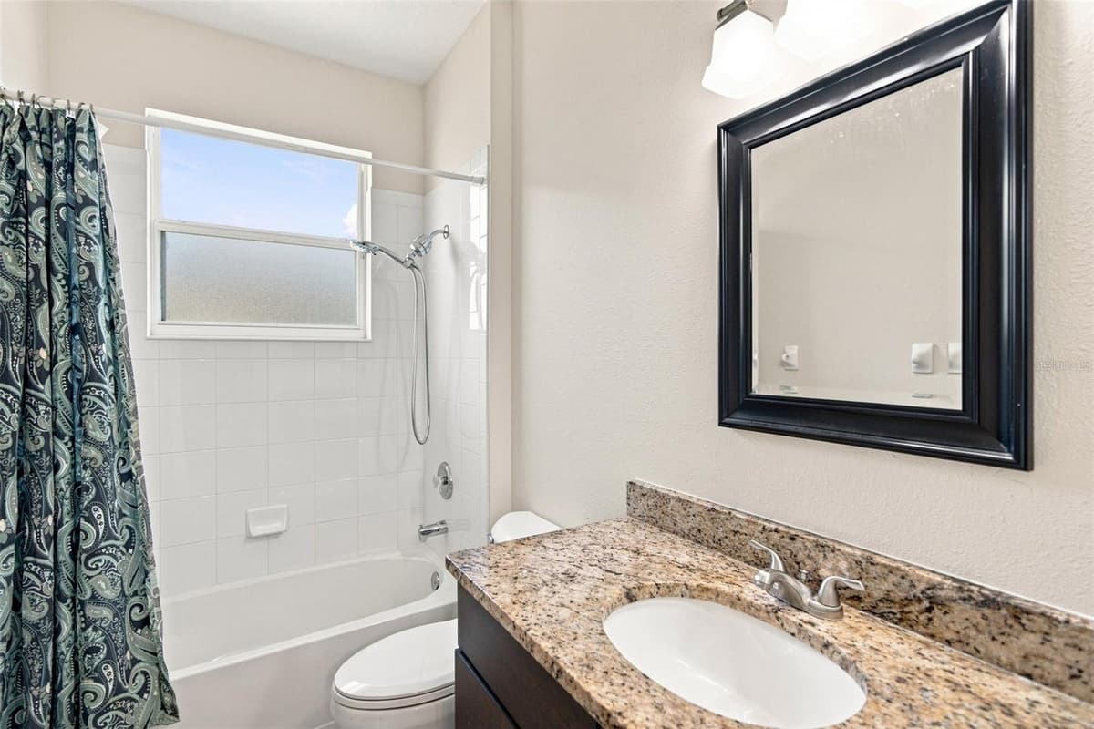 295 LONDONDERRY DRIVE — photo 26 of 35