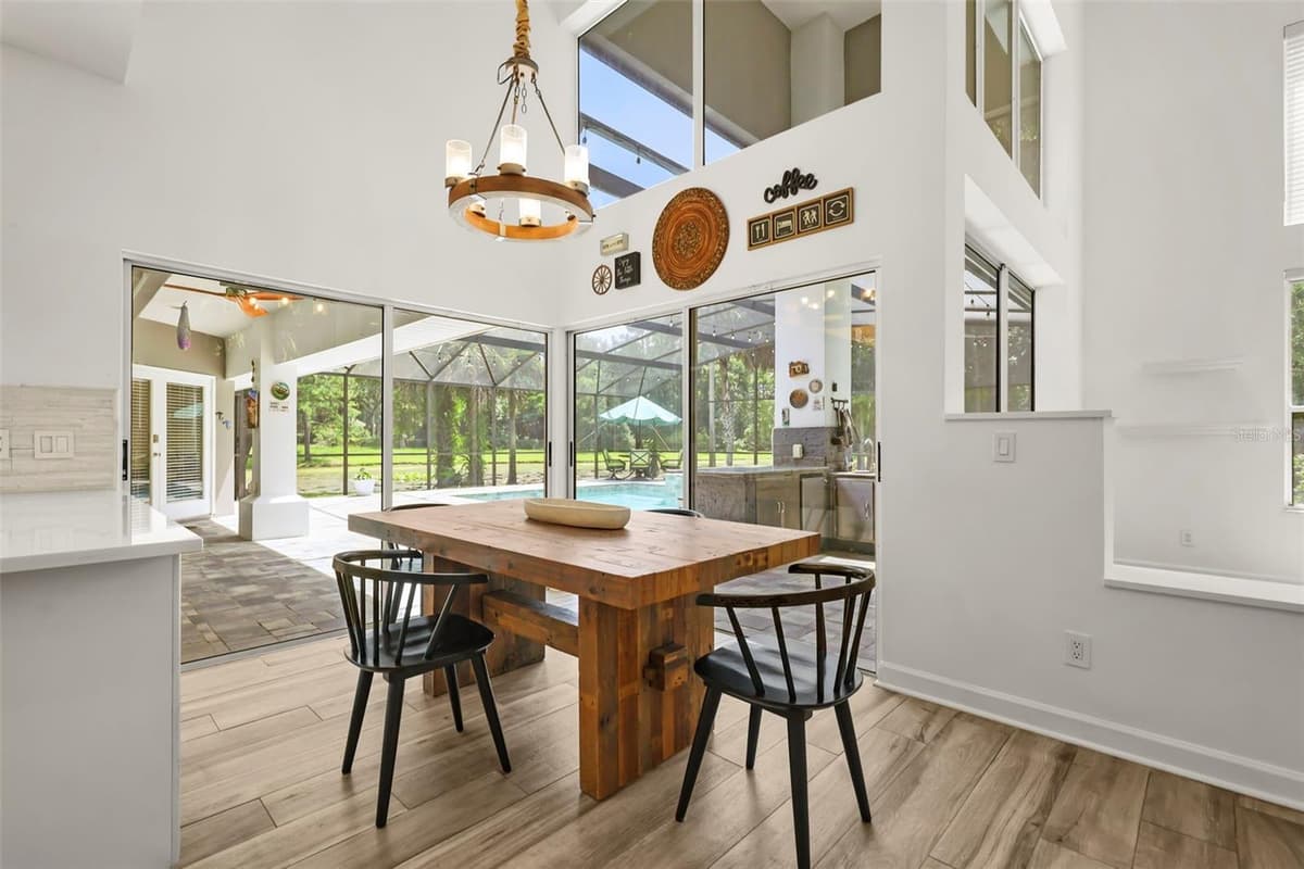359 VISTA OAK DRIVE — photo 16 of 61