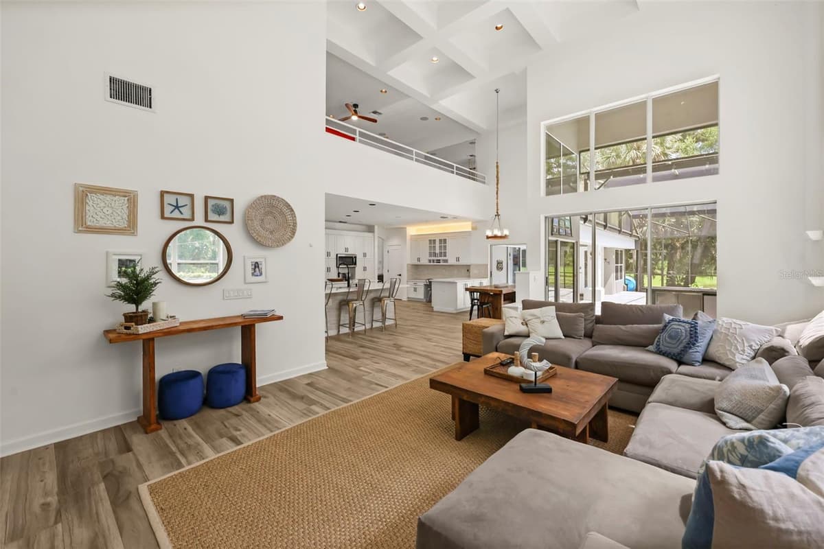 359 VISTA OAK DRIVE — photo 11 of 61