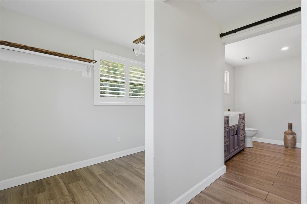 6509 REED DRIVE — photo 13 of 33