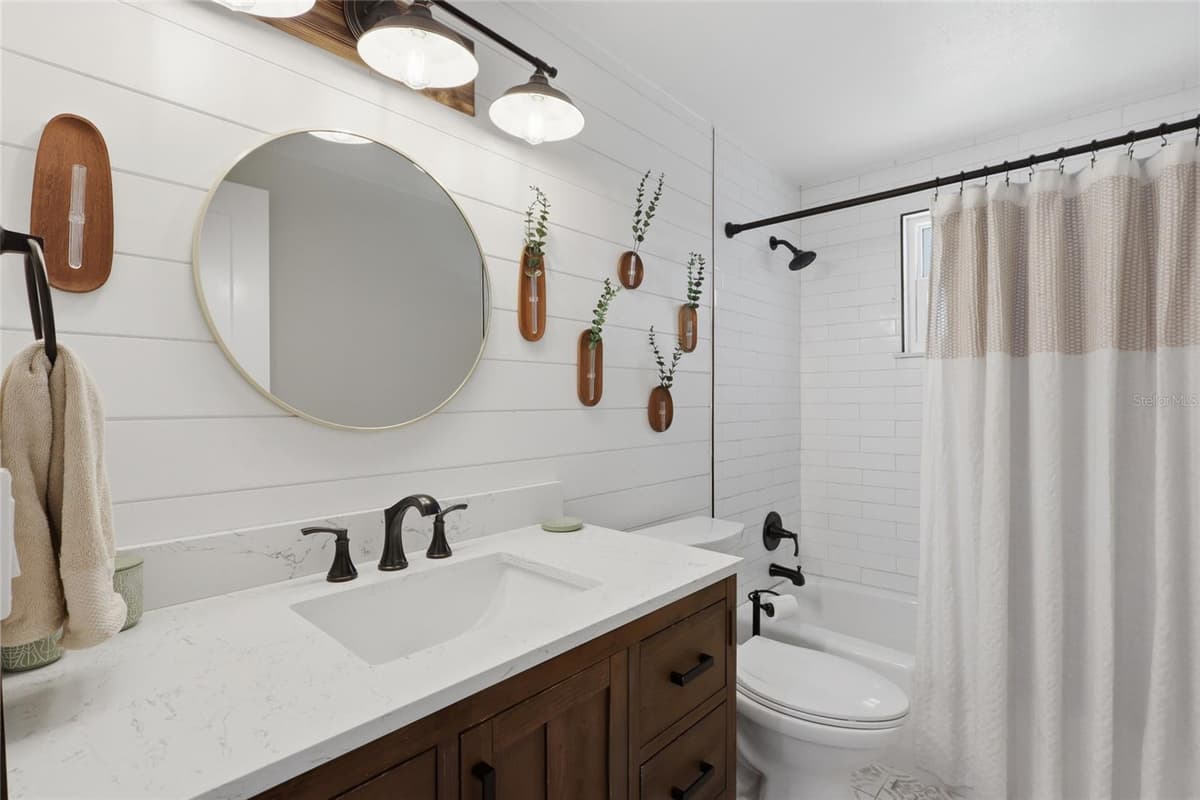 6509 REED DRIVE — photo 14 of 33