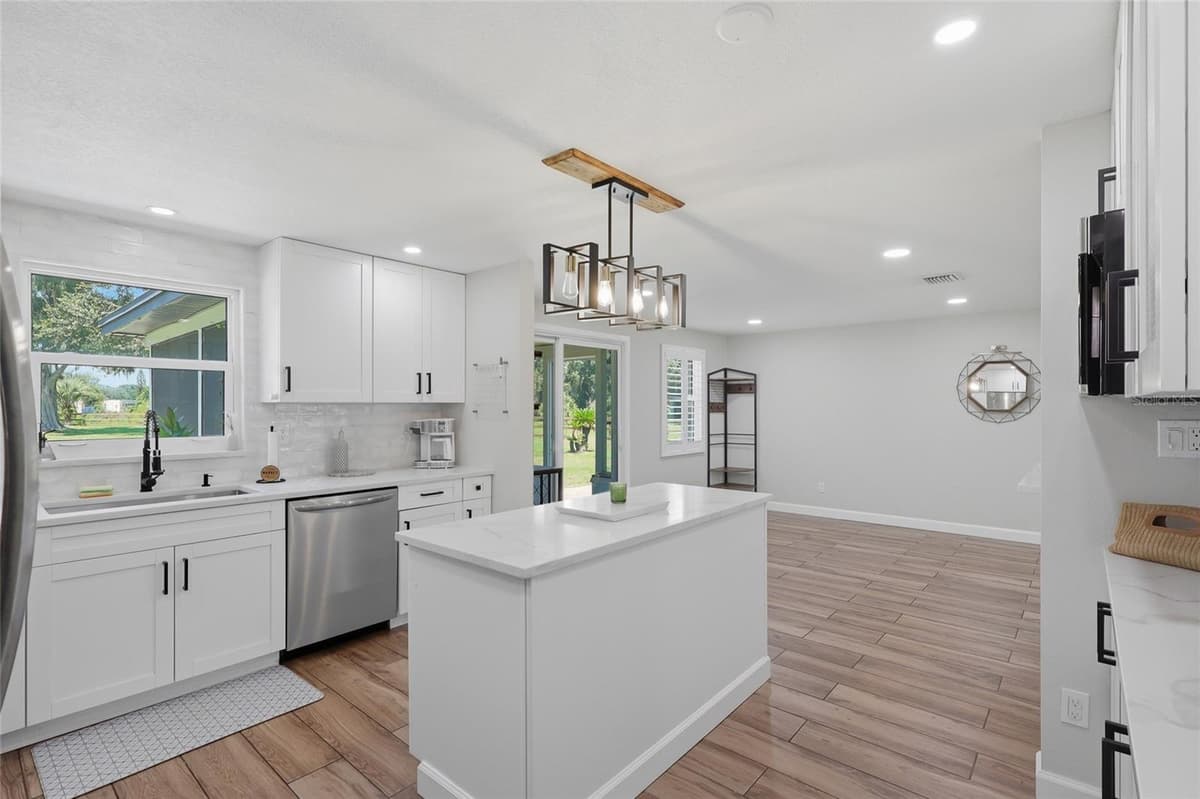 6509 REED DRIVE — photo 17 of 33