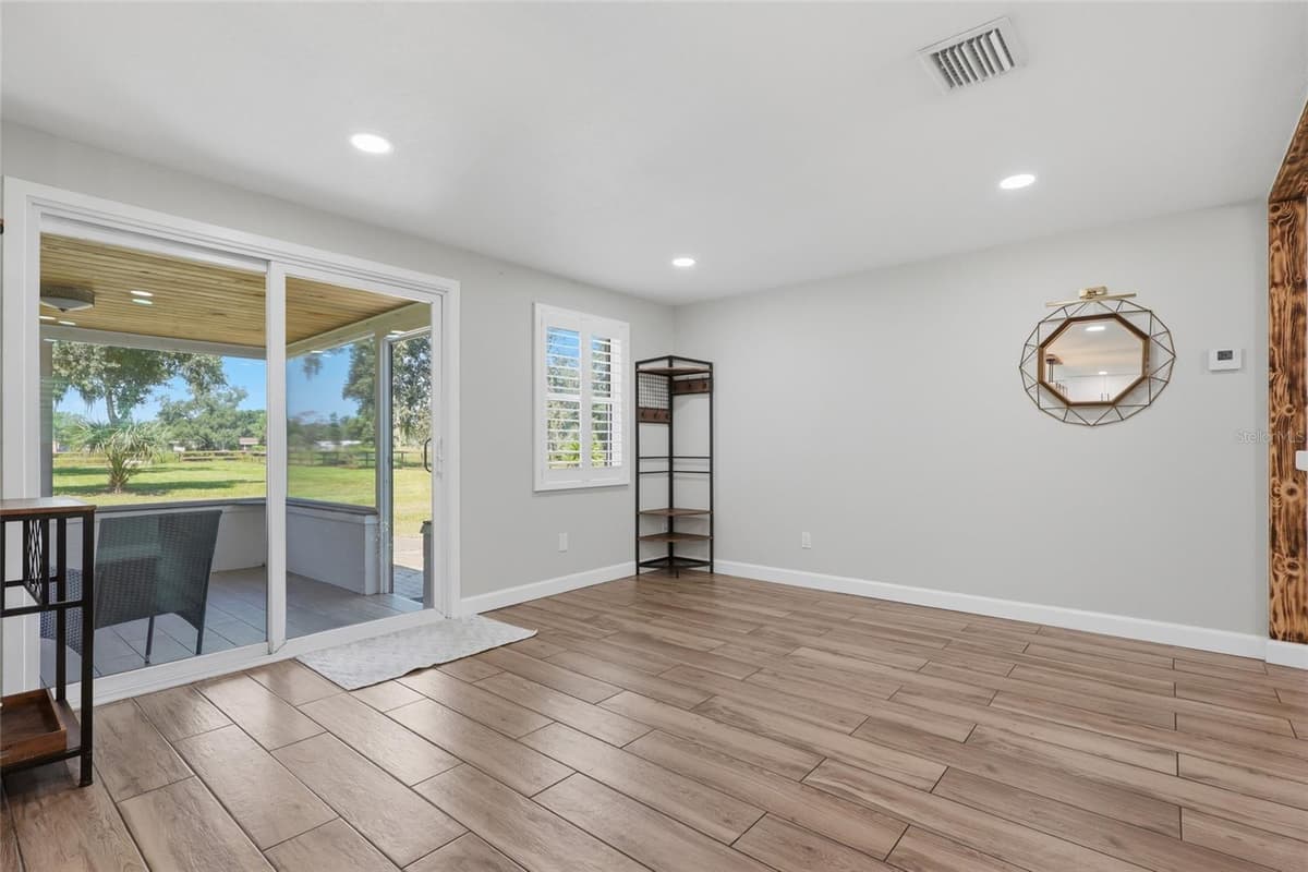 6509 REED DRIVE — photo 21 of 33