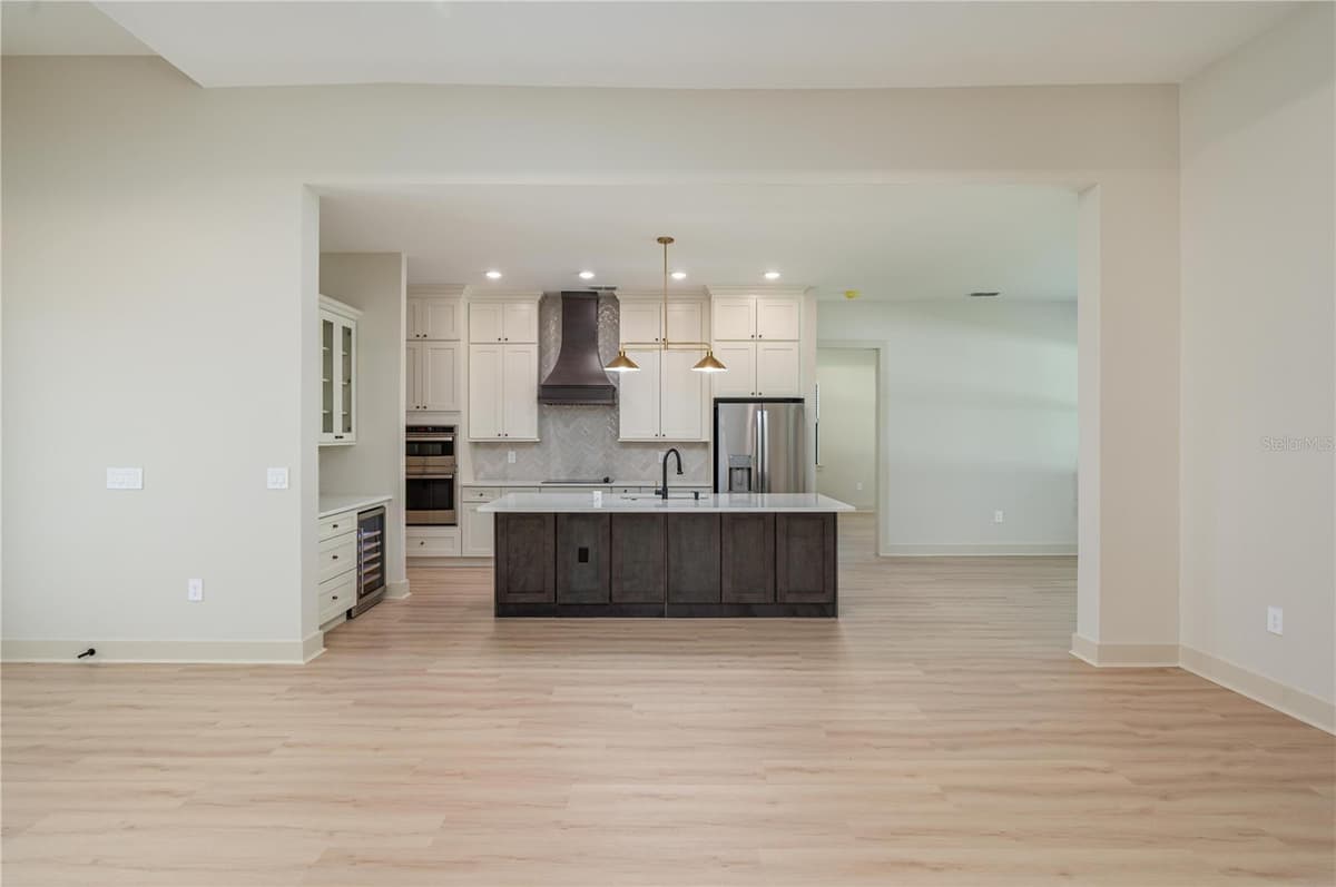 5410 PARKER ESTATES LOOP — photo 5 of 34