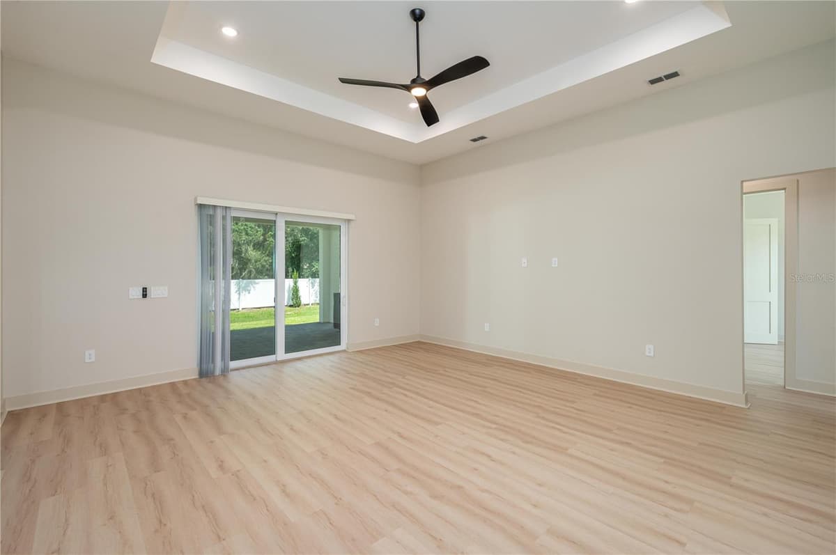 5410 PARKER ESTATES LOOP — photo 4 of 34