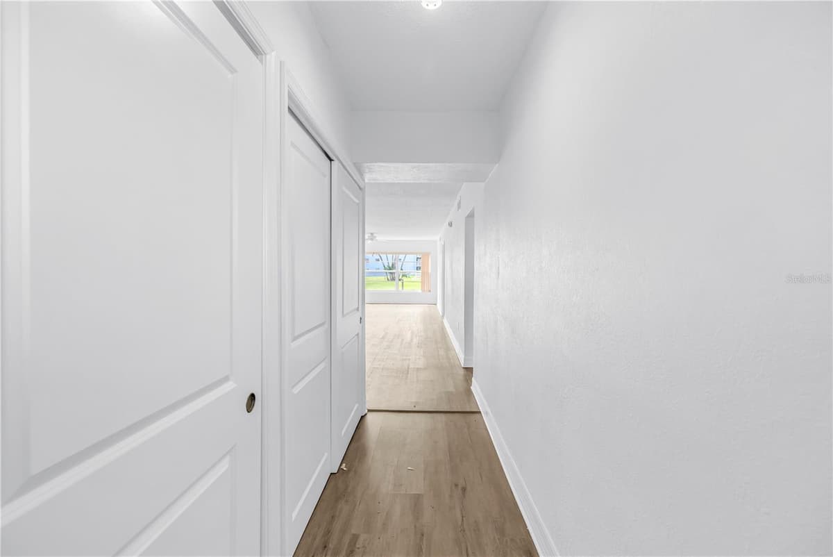 300 64TH AVENUE — photo 19 of 42