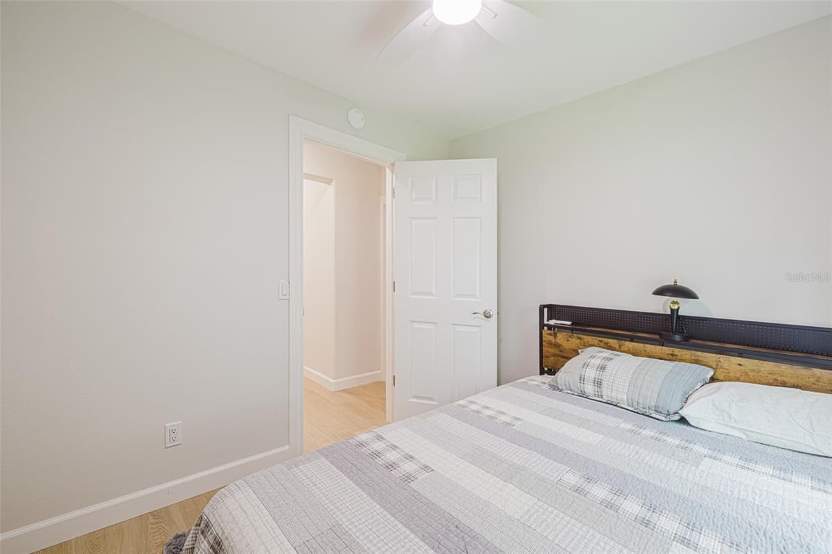 13668 MARQUETTE BOULEVARD — photo 44 of 94