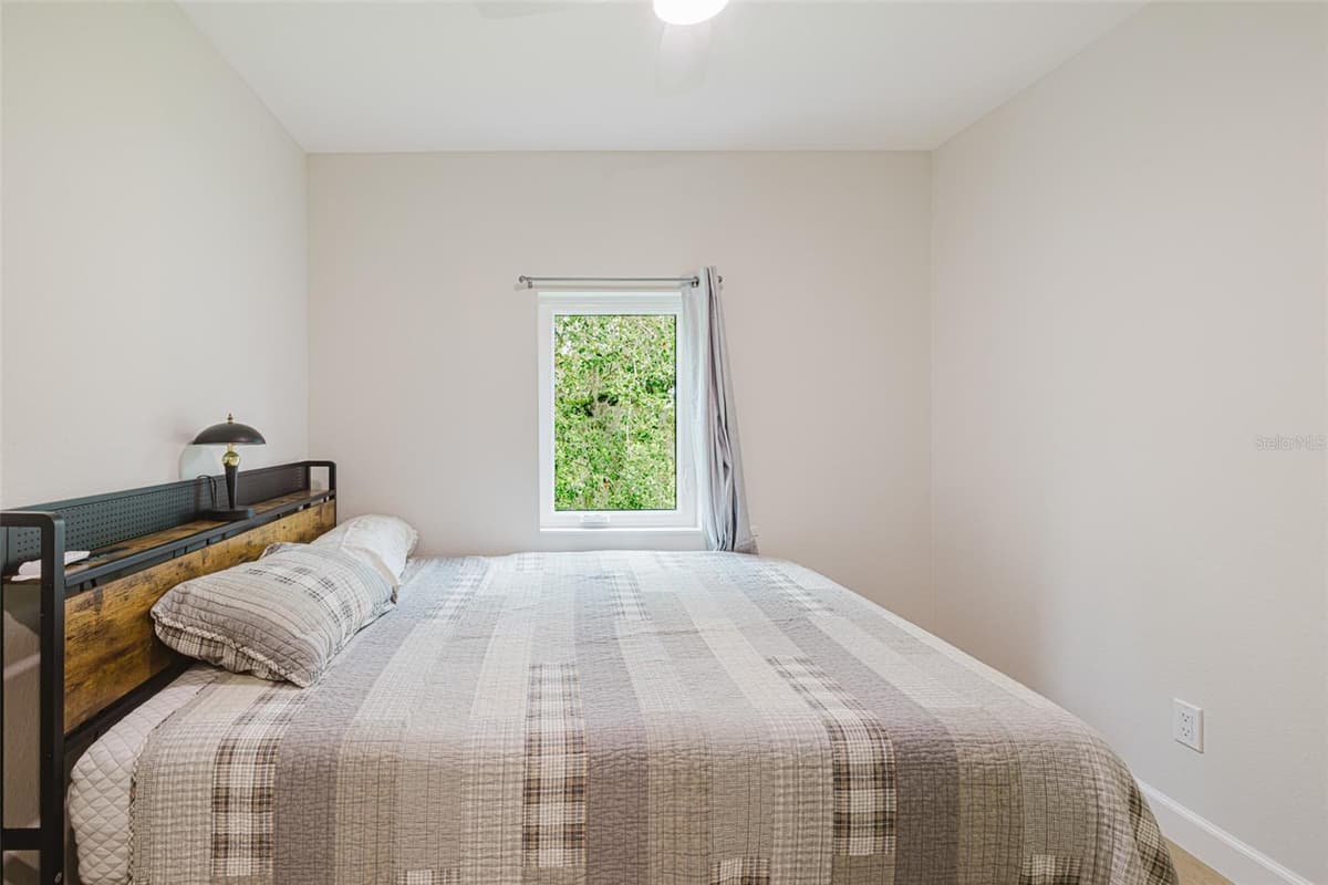 13668 MARQUETTE BOULEVARD — photo 43 of 94