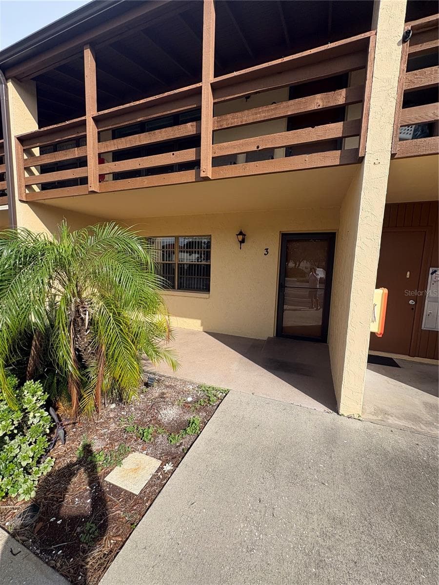9 QUAILS RUN BOULEVARD — photo 3 of 36