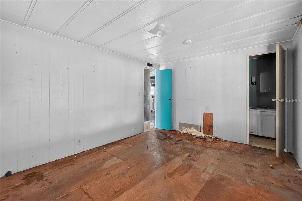 12489 45TH TERRACE — photo 19 of 44