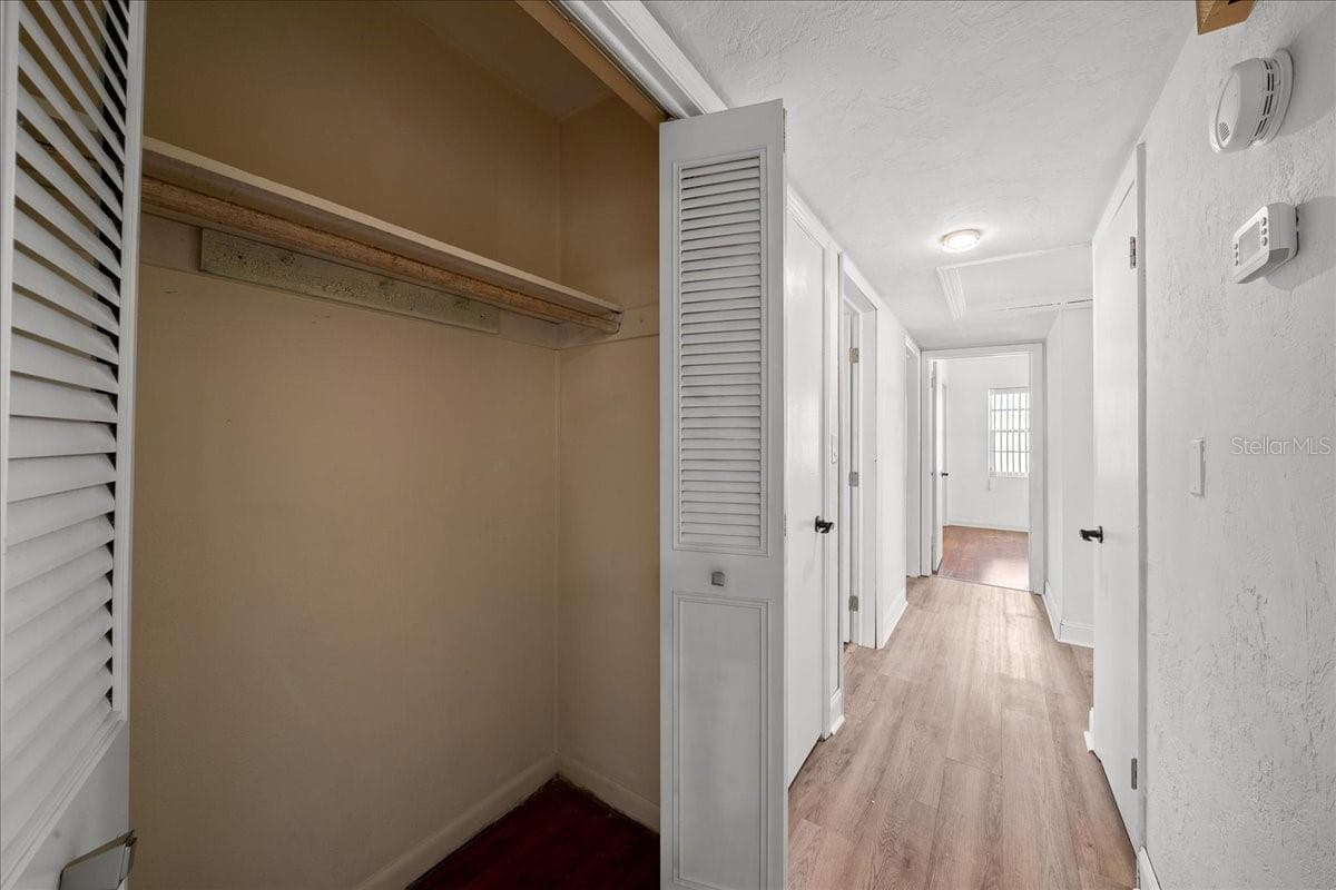 2830 6TH STREET — photo 16 of 37