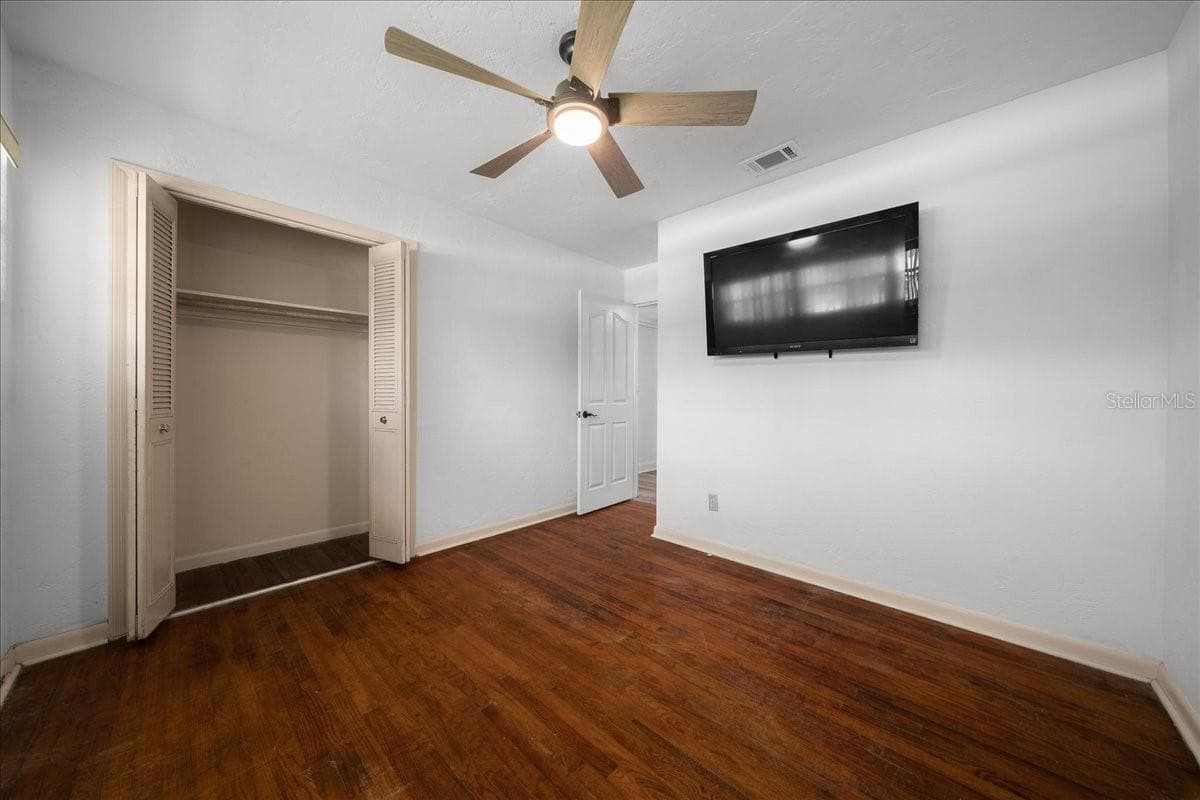 2830 6TH STREET — photo 17 of 37