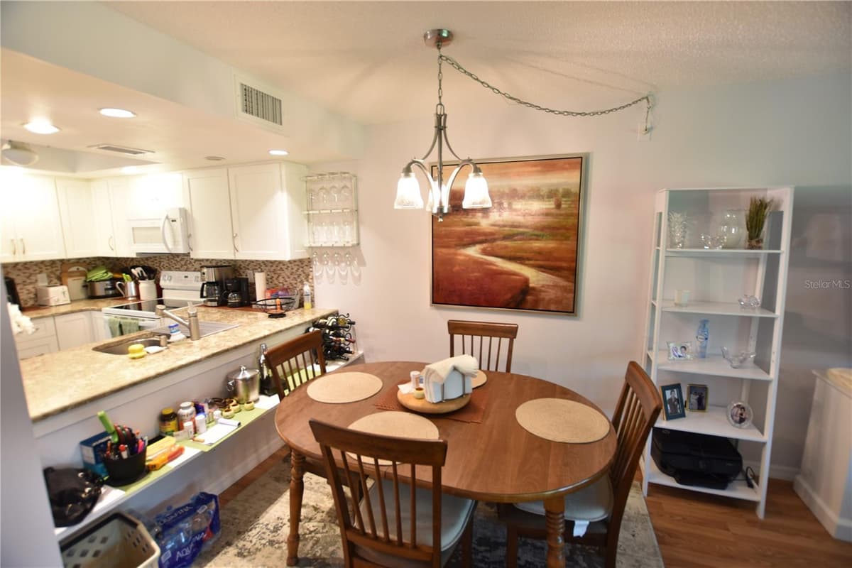 4626 RINGWOOD MEADOW — photo 4 of 17