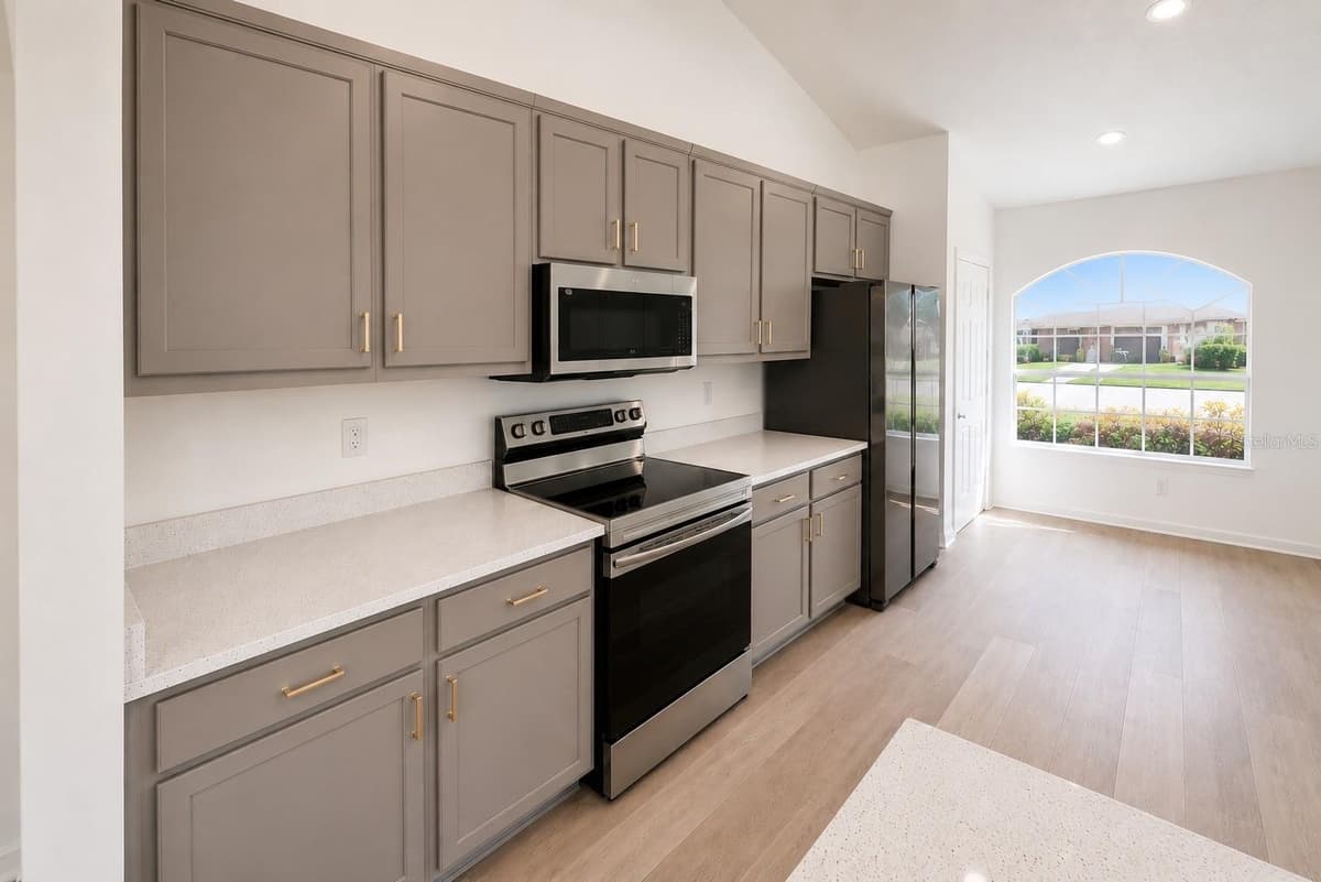 31251 BACLAN DRIVE — photo 9 of 29