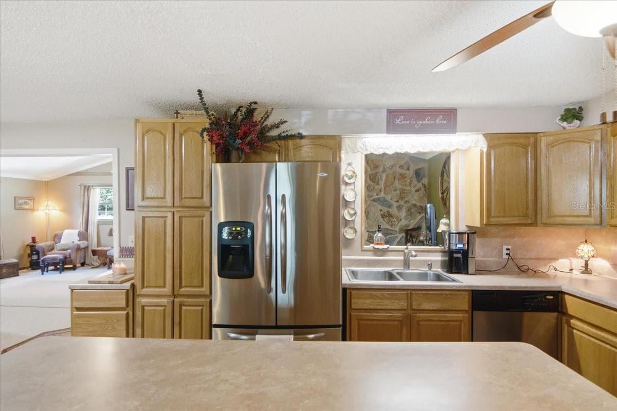 15535 RENEE LANE — photo 13 of 60