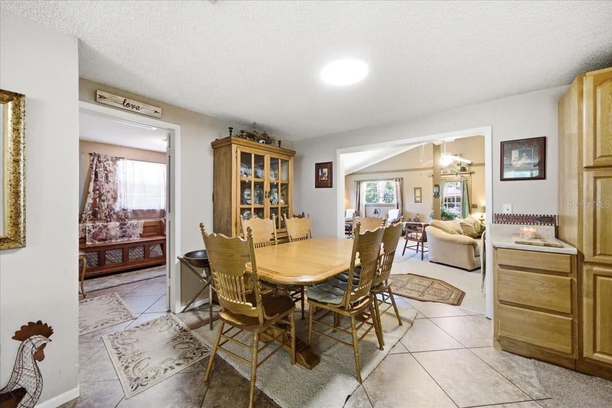 15535 RENEE LANE — photo 6 of 60