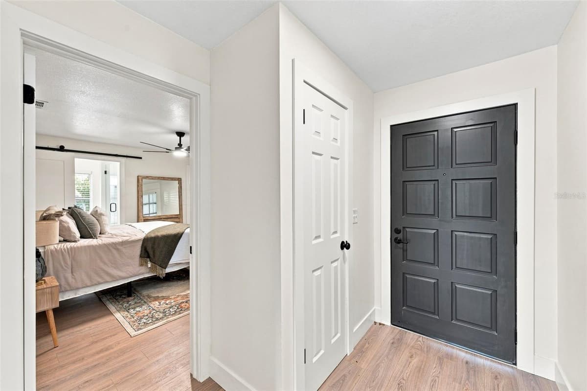8723 OSAGE DRIVE — photo 5 of 47