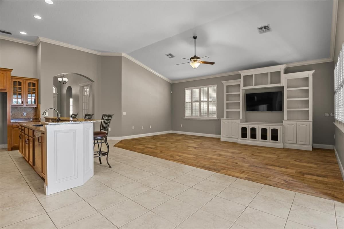 8281 LAKE JAMES DRIVE — photo 13 of 53