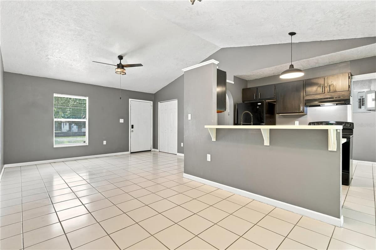 336 RIVIERA DRIVE — photo 6 of 36