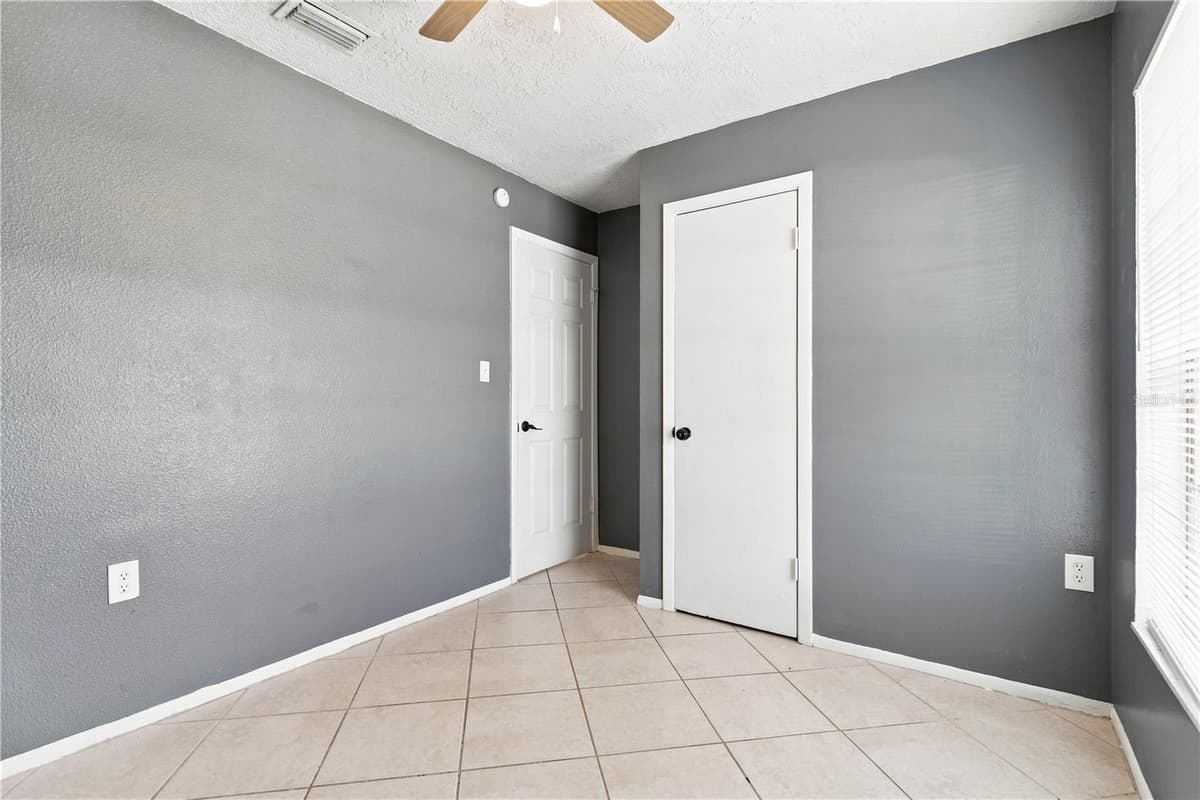 336 RIVIERA DRIVE — photo 26 of 36