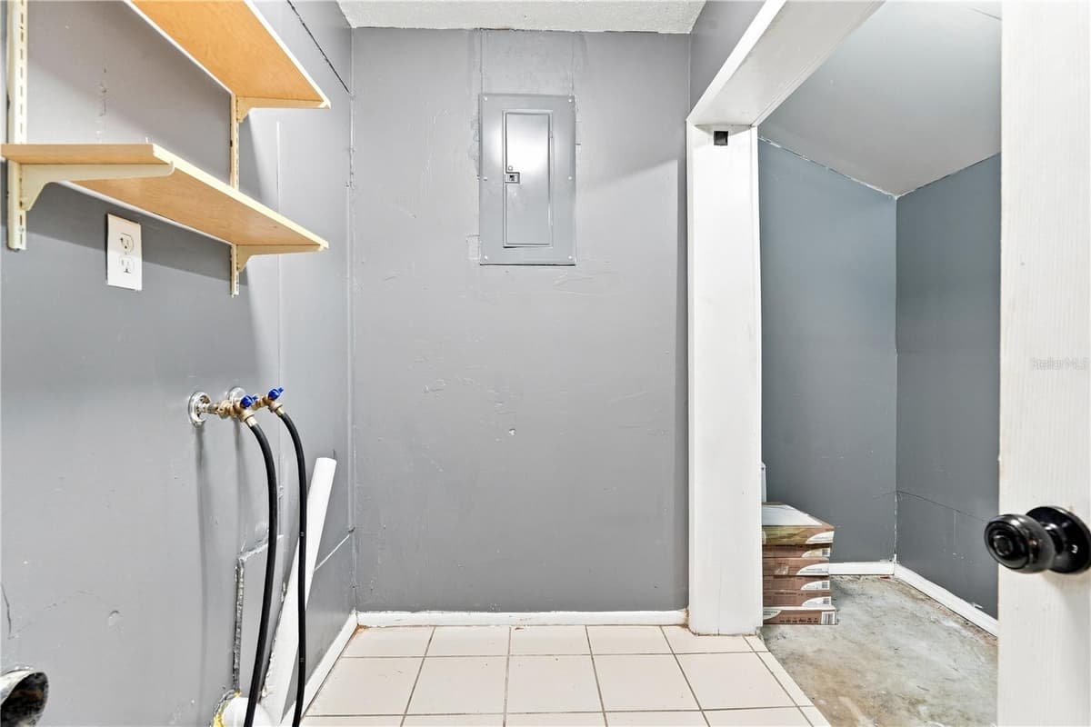 336 RIVIERA DRIVE — photo 30 of 36