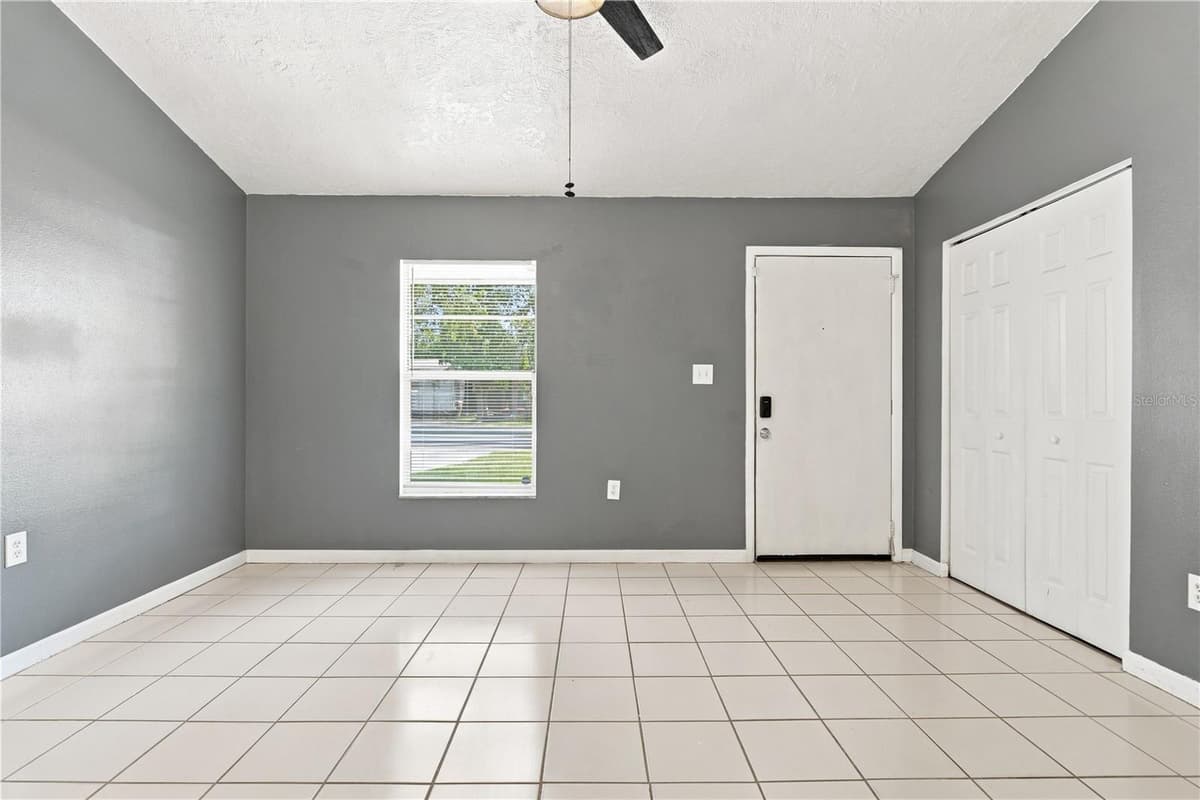 336 RIVIERA DRIVE — photo 10 of 36