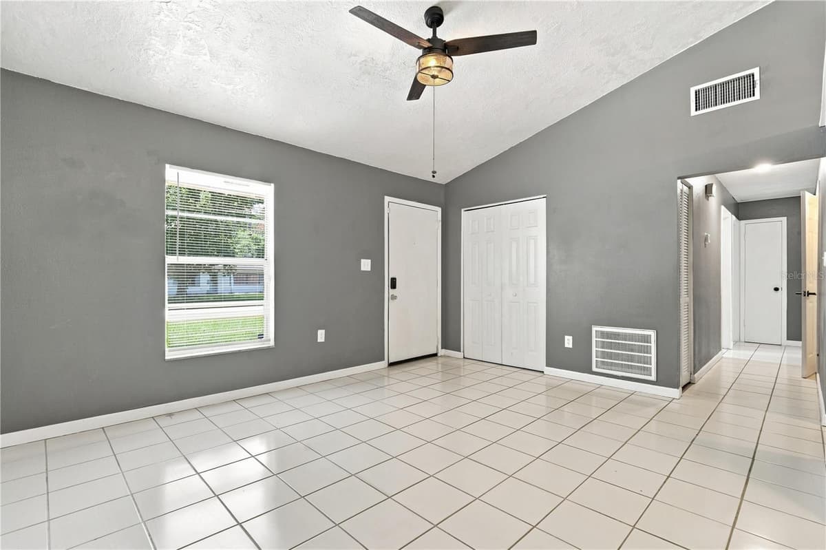 336 RIVIERA DRIVE — photo 9 of 36