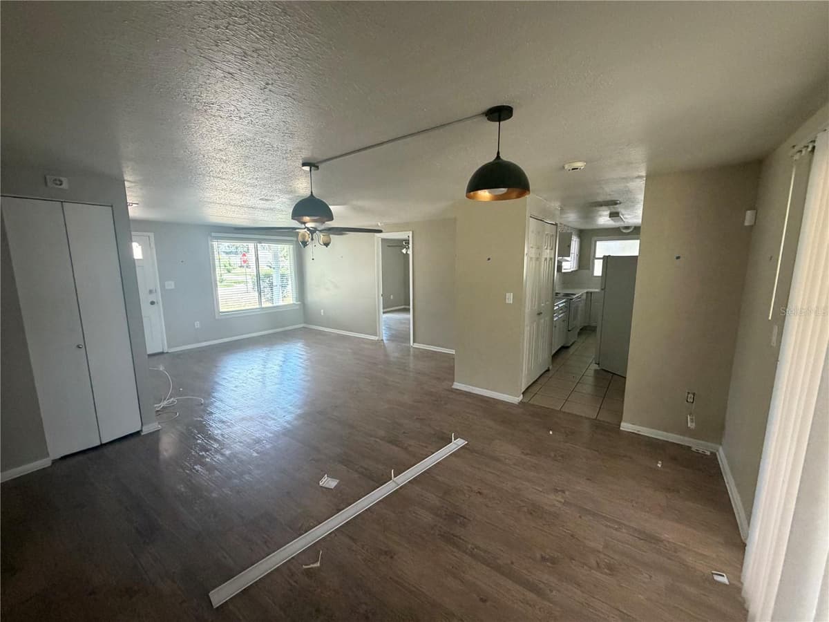2129 DANA PLACE — photo 11 of 37